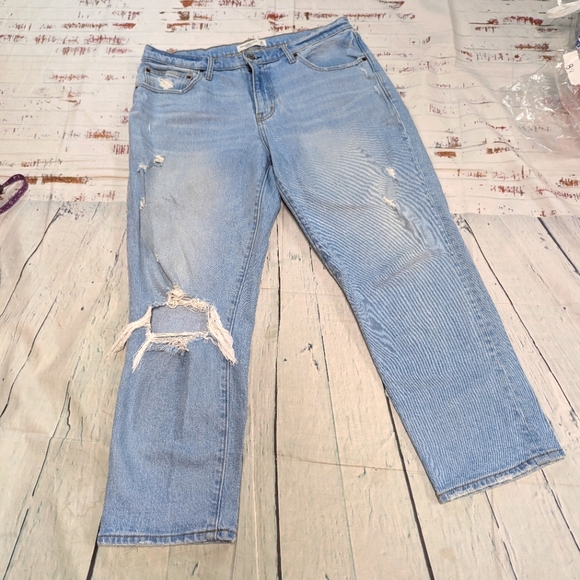 Abercrombie & Fitch Denim - Abercrombie & Fitch The Boyfriend Mid Rise distressed jeans